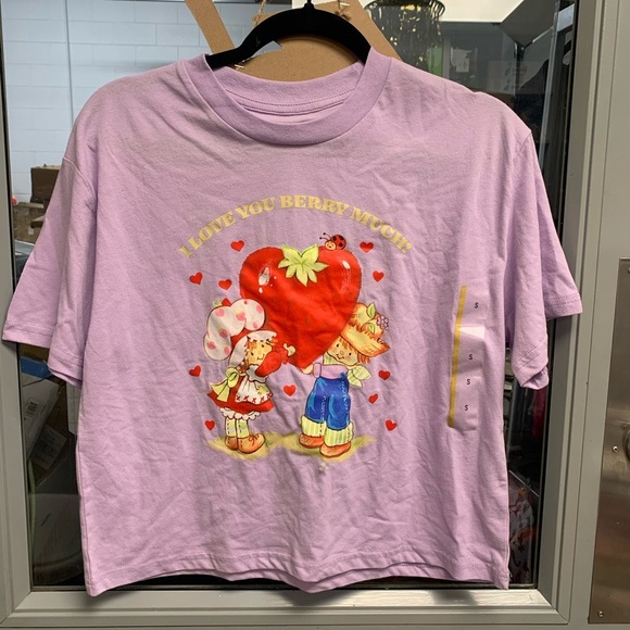 Strawberry Shortcake Graphic Crop - Picture 1 of 3